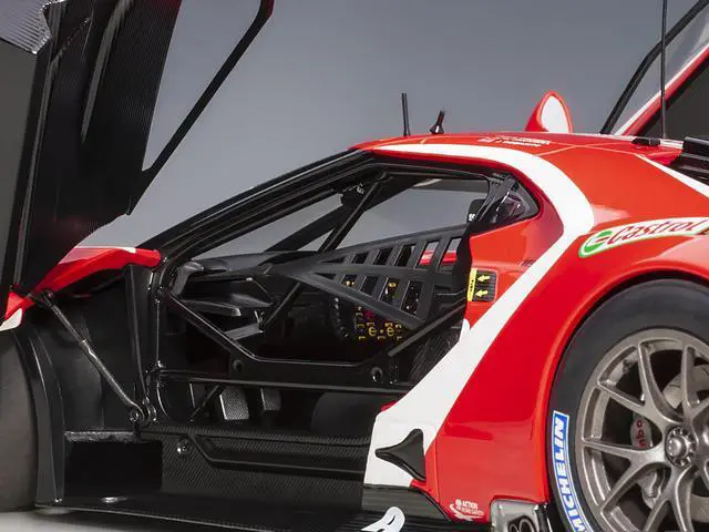 Alt view image 9 of 14 - Ford GT #67 Harry Tincknell - Andy Priaulx - Jonathan Bomarito 24H of Le Mans (2019) 1/18 Model Car by Autoart