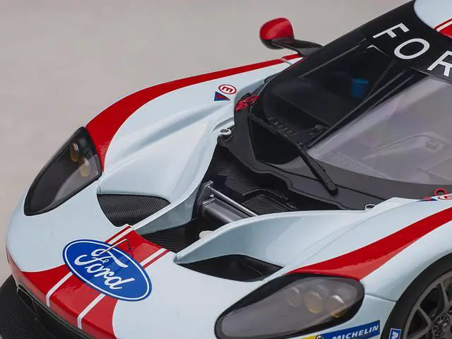 Alt view image 8 of 14 - Ford GT #69 Ryan Briscoe - Scott Dixon - Richard Westbrook 24H of Le Mans (2019) 1/18 Model Car by Autoart