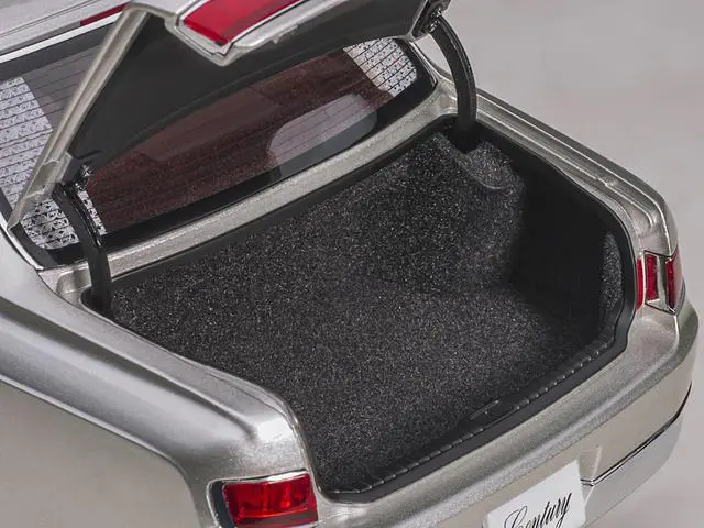 Alt view image 11 of 15 - Toyota Century with Curtains RHD (Right Hand Drive) Silver Special Edition 1/18 Model Car by Autoart