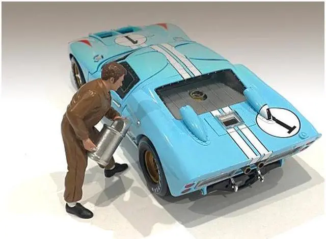 Alt view image 4 of 5 - "Race Day 1" Figurine VI for 1/24 Scale Models by American Diorama