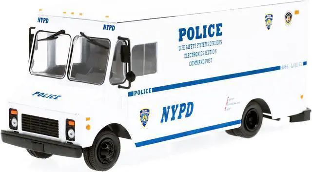 Alt view image 4 of 5 - 1993 Grumman Olson Van White "Life Safety Systems Division" NYPD "New York City Police Department" 1/43 Diecast Model by Greenlight