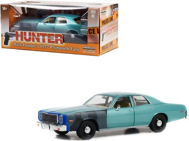 Alt view image 3 of 5 - 1977 Plymouth Fury Unrestored Turquoise Metallic (Sergeant Rick Hunter's) "Hunter" (1984-1991) TV Series "Hollywood Series" 1/24 Diecast Model Car by Greenlight