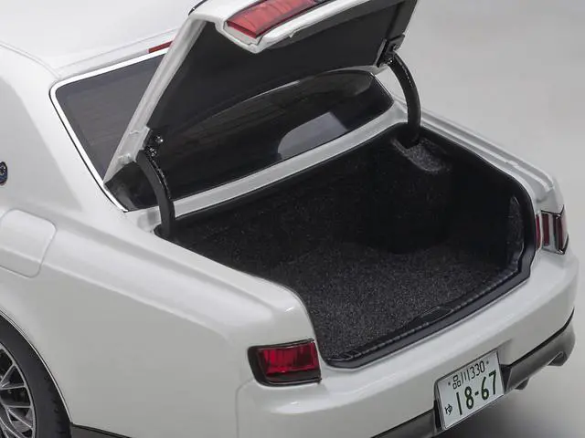 Alt view image 11 of 15 - Toyota Century GRMN RHD (Right Hand Drive) Pearl White 1/18 Model Car by Autoart