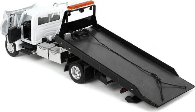 Alt view image 5 of 8 - International DuraStar 4400 Flatbed Tow Truck White 1/24 Diecast Model by Jada