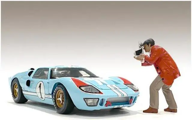 Alt view image 5 of 5 - "Race Day 1" Figurine III for 1/18 Scale Models by American Diorama
