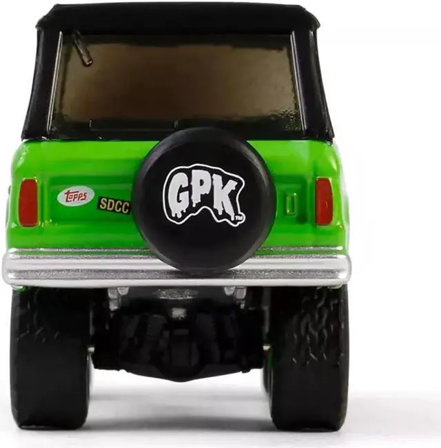 Alt view image 4 of 8 - 1969 Ford Bronco Green with Black Top "San Diego Comic-Con 2024 Exclusive" 1/64 Diecast Model Car by Greenlight