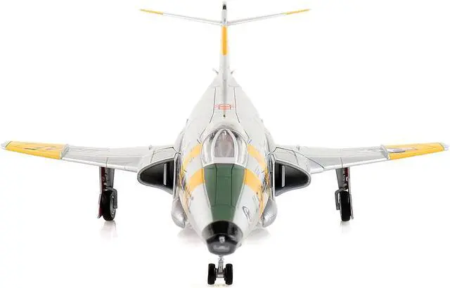 Alt view image 2 of 5 - McDonnell RF-101C Voodoo Fighter Aircraft "363rd TRW, Operation Sun Run" (1957) US Air Force 1/72 Diecast Model by Hobby Master