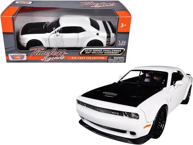 自動車 Dodge Challenger 1:18 diecast model car Highway 61 Dodge Challenger Concept Orange Rare New In Box 1/18