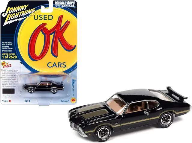 Main image of 1967 Buick GS 400 Verde Green Metallic Limited Edition to 2524 pieces Worldwide 1/64 Diecast Model Car by Johnny Lightning
