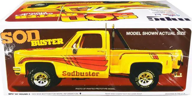 Alt view image 3 of 8 - Skill 2 Model Kit 1981 Chevrolet 4x4 Stepside Pickup Truck "Sod Buster" 1/25 Scale Model by MPC