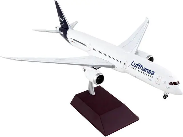 Alt view image 3 of 6 - Boeing 787-9 Commercial Aircraft "Lufthansa" White with Blue Tail "Gemini 200" Series 1/200 Diecast Model Airplane by GeminiJets