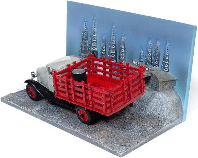 Alt view image 2 of 4 - 1930 Chevrolet Stake Truck & 8 Oil Barrels & Oil Derricks Diorama "Texaco" 1/43 Diecast Model by Auto World