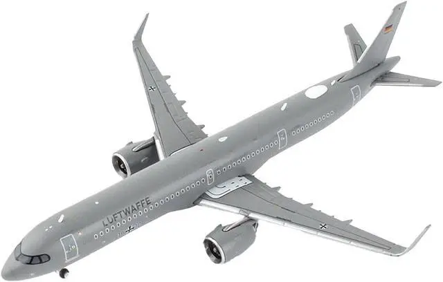 Alt view image 2 of 5 - Airbus A321neo Transport Aircraft "German Luftwaffe" Gray "Gemini Macs" Series 1/400 Diecast Model Airplane by GeminiJets
