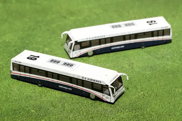Alt view image 2 of 5 - Cobus 3000 Passenger Bus White and Blue "US Airways Shuttle Bus" 2 Piece Set "Gemini 200" Series Diecast Models by GeminiJets