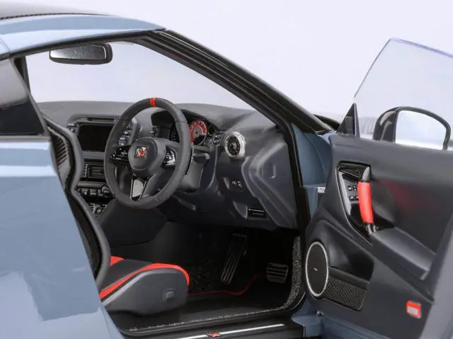 Alt view image 3 of 6 - 2022 Nissan GT-R (R35) Nismo Special Edition RHD Nismo Stealth Gray with Carbon Hood and Top 1/18 Model Car by Autoart