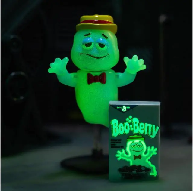 Alt view image 4 of 9 - Boo Berry 3.5" Moveable Glow-in-the-Dark Figure with Stand and Cereal Box "Monster Cereals" 1/12 Scale Model by Jada