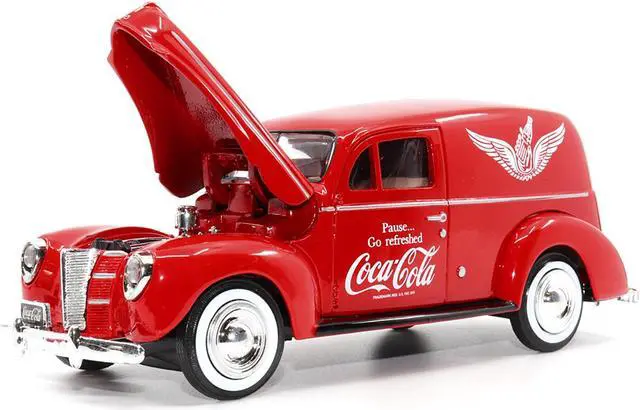 Alt view image 2 of 6 - 1940 Ford Sedan Cargo Van Red "Pause... Go Refreshed Coca-Cola" w/Vending Machine 1/24 Diecast Model Car by Motor City Classics