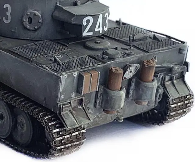Alt view image 3 of 3 - Germany Sd. Kfz. 181 PzKpfw VI Tiger I Heavy Tank "NEO Dragon Armor" Series 1/72 Plastic Model by Dragon Models