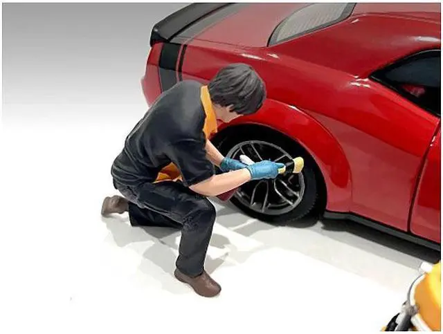 Alt view image 2 of 6 - "Detail Masters" Figure 1 (Wheel Cleaning) for 1/24 Scale Models by American Diorama