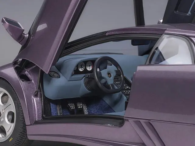 Alt view image 4 of 6 - Lamborghini Diablo SE30 Jota Viola SE30 / Purple Metallic with Blue Interior 1/18 Model Car by Autoart