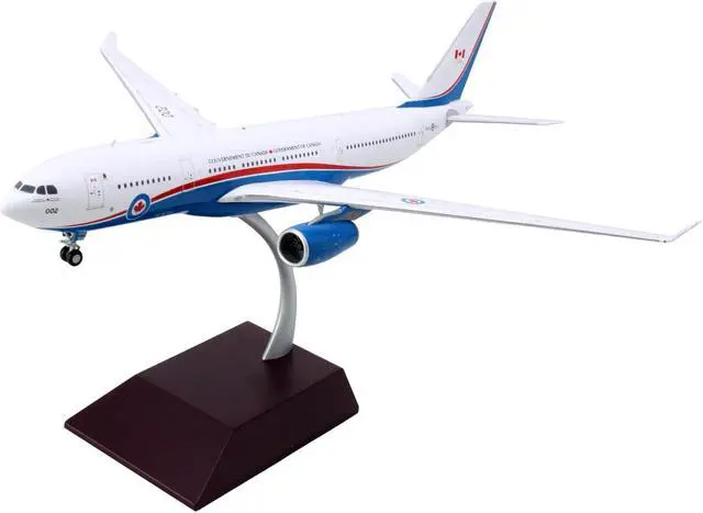 Alt view image 2 of 3 - Airbus A330-200 Commercial Aircraft "Government of Canada" White and Blue w/Red 1/200 Diecast Model Airplane by GeminiJets