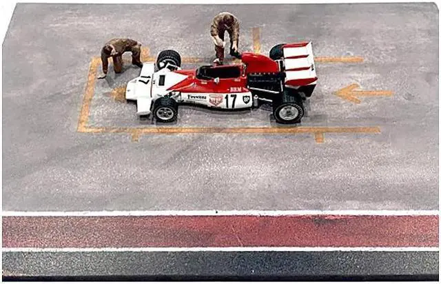 Alt view image 3 of 6 - "Race Day" Two Diecast Figures Set 5 for 1/43 Scale Models by American Diorama