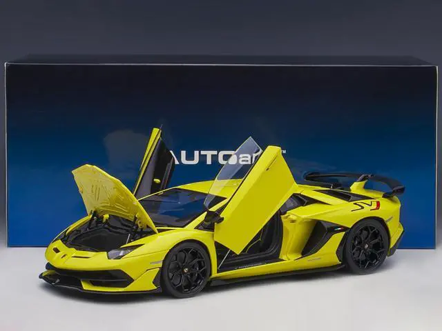 Alt view image 6 of 8 - Lamborghini Aventador SVJ Giallo Tenerife / Pearl Yellow 1/18 Model Car by Autoart