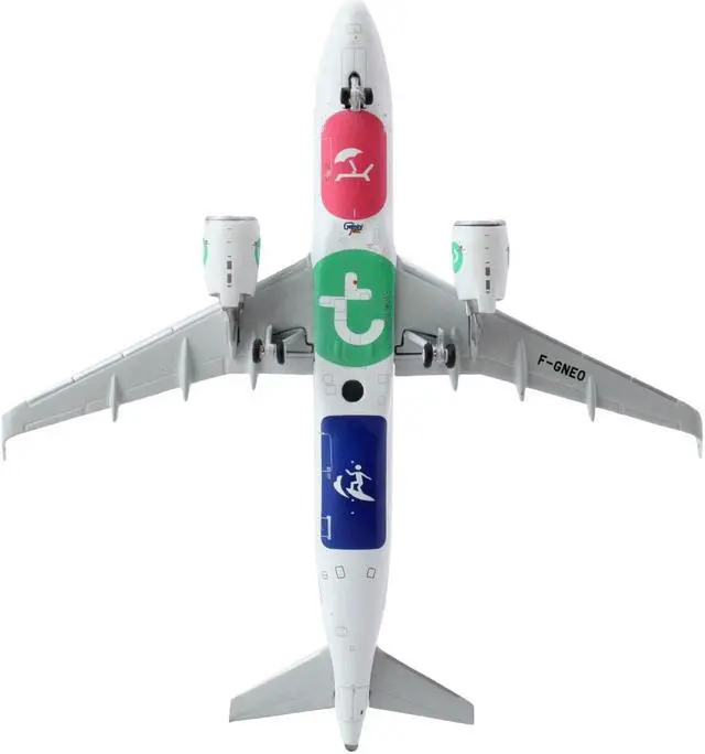 Alt view image 3 of 3 - Airbus A320neo Commercial Aircraft "Transavia Airlines" (F-GNEO) White w/Green Tail 1/400 Diecast Model Airplane by GeminiJets