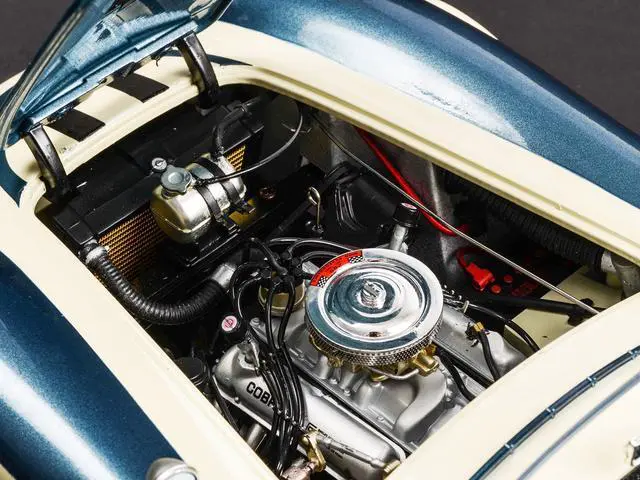 Alt view image 3 of 6 - 1963 Shelby 289 Competition Cobra CSX2011 #11 J. Everly "Bahamas Speed Week" Nassau (1963) Ltd Ed 1/12 Diecast Model Car by GMP