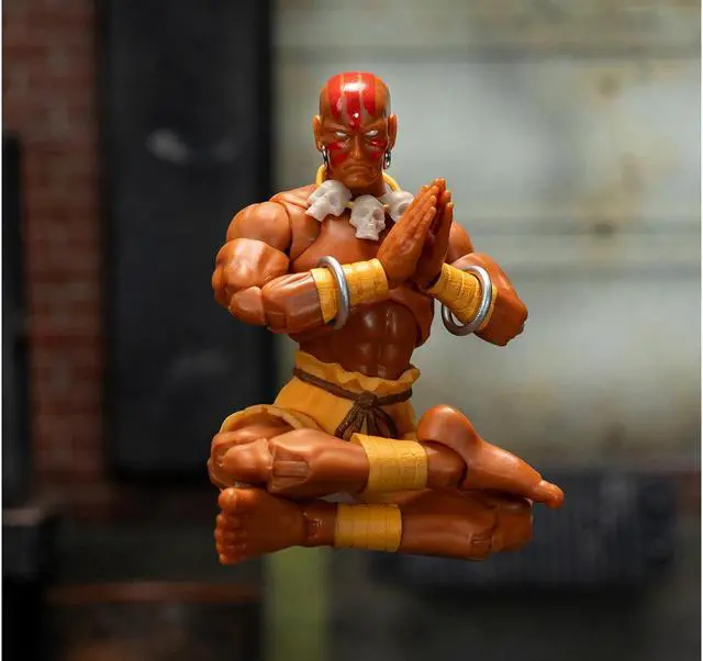 Alt view image 6 of 6 - Dhalsim 6" Moveable Figure w/Alternate Head & Limbs "Ultra Street Fighter II: The Final Challengers" 2017 Video Game Model Jada
