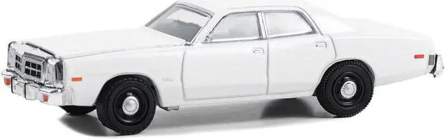 Alt view image 2 of 3 - 1977-78 Dodge Monaco Police Pursuit White "Hot Pursuit - Hobby Exclusive" Series 1/64 Diecast Model Car by Greenlight