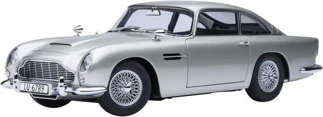 Aston Martin DB5 RHD (Right Hand Drive) Birch Silver 007