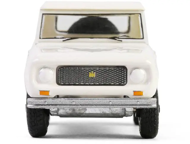 Alt view image 4 of 6 - 1964 Harvester Scout Half Cab Pickup Truck "California Highway Patrol" Beige "Hot Pursuit" 1/64 Diecast Model Car by Greenlight