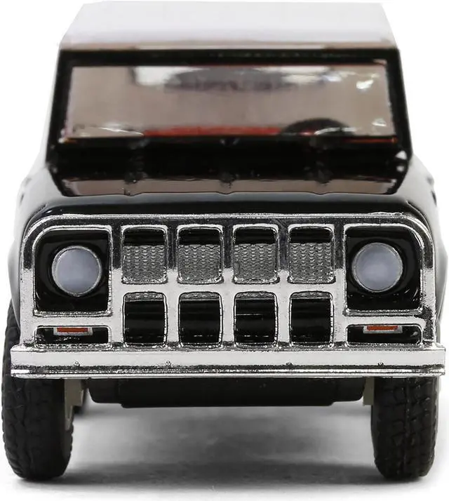Alt view image 4 of 6 - 1963 Harvester Scout "Texaco" Black with White Top and Red Interior 1/64 Die cast Model Car by Greenlight