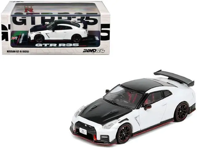 Main image of Nissan GT-R (R35) Nismo RHD (Right Hand Drive) White with Carbon Hood and Top 1/64 Diecast Model Car by Inno Models