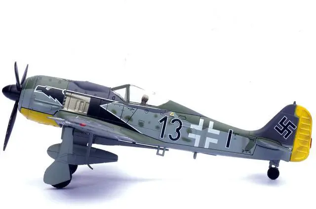 Alt view image 2 of 6 - Focke-Wulf Fw 190A Aircraft "Black 13, 8./JG 2 Richthofen, France" (1943) German Luftwaffe 1/72 Diecast Model by Legion