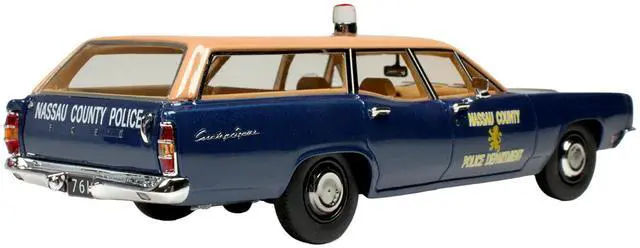 Alt view image 4 of 6 - 1970 Ford Country Squire Wagon Police Car "Nassau County Police Department" Blue and Tan 1/43 Model Car by Goldvarg Collection