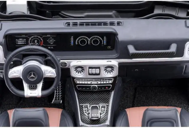 Alt view image 6 of 6 - 2019 Mercedes-Benz AMG G63 Emerald Green Metallic 1/18 Model Car by Autoart