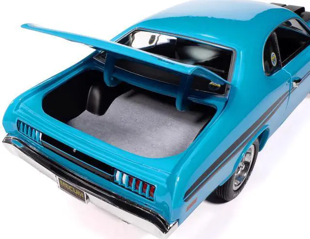 Alt view image 5 of 6 - 1972 Dodge Demon GSS "Mecum Auctions" Petty Blue with Black "American Muscle" Series 1/18 Diecast Model Car by Auto World