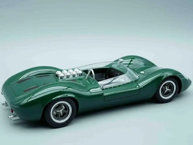Alt view image 2 of 3 - Lotus Type 30 Green "Press Version" (1964) Limited Edition to 40 pieces Worldwide 1/18 Model Car by Tecnomodel