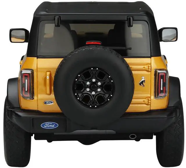 Alt view image 4 of 6 - 2021 Ford Bronco Wildtrak Cyber Orange Metallic with Black Top 1/18 Model Car by GT Spirit for ACME