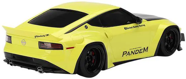 Alt view image 4 of 6 - Nissan Z (RZ34) "Pandem" Ikazuchi Yellow with Matt Black Hood 1/18 Model Car by Top Speed