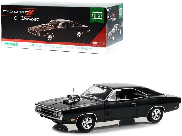 Alt view image 2 of 4 - 1970 Dodge Charger with Blown Engine Black "Artisan Collection" Series 1/18 Diecast Model Car by Greenlight
