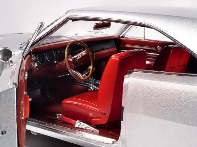 Alt view image 4 of 6 - 1968 Dodge Charger R/T "Muscle Car & Corvette Nationals" Silver Metallic with Red Interior 1/18 Diecast Model Car by Auto World