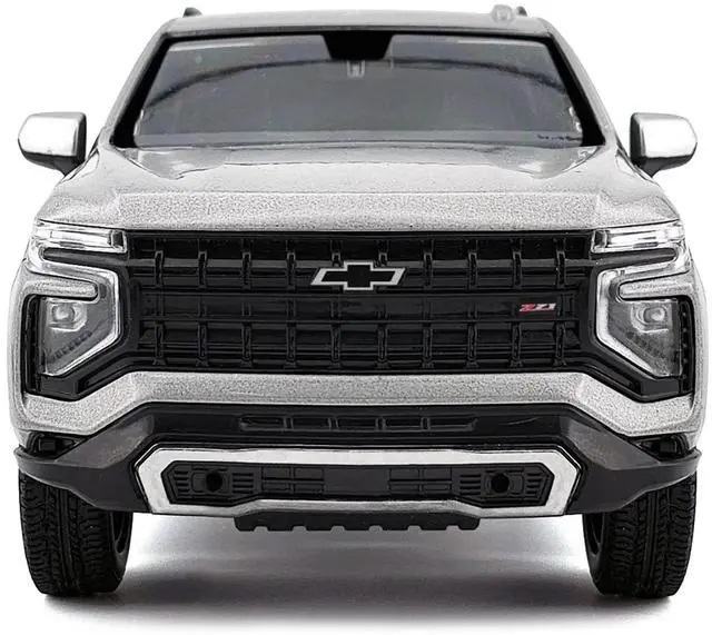 Alt view image 3 of 6 - 2025 Chevrolet Tahoe Z71 Gray Metallic "Timeless Legends" Series 1/24 Diecast Model Car by Motormax