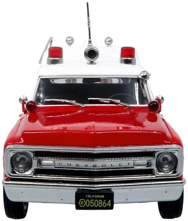 Alt view image 4 of 6 - 1969 Chevrolet C-10 Ambulance "Los Angeles City Fire Department" Red and White "5 Alarm" 1/50 Diecast Model by Iconic Replicas