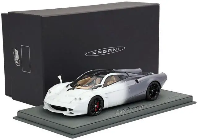 Main image of Pagani Huayra Codalunga Bianco Malta and Grigio Silverstone Gray Metallic with Black Top with CASE Ltd Ed 1/18 Model Car by BBR