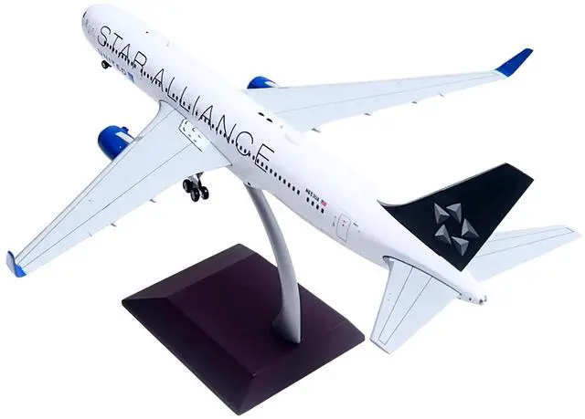 Alt view image 3 of 6 - Boeing 767-300ER Commercial Aircraft "United Airlines - Star Alliance" (N653UA) White w/Black 1/200 Diecast Model by GeminiJets