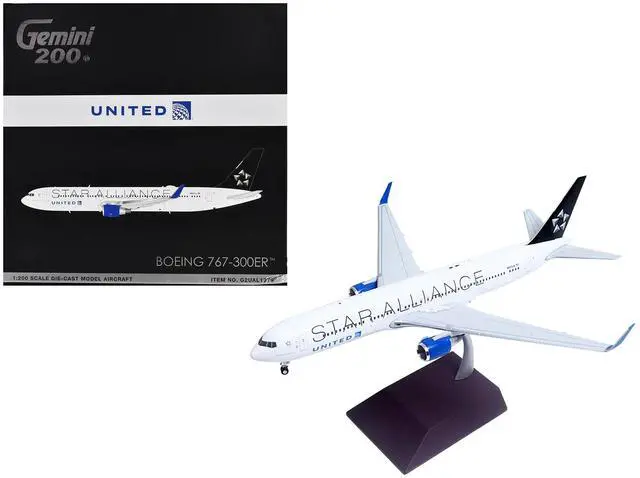 Main image of Boeing 767-300ER Commercial Aircraft "United Airlines - Star Alliance" (N653UA) White w/Black 1/200 Diecast Model by GeminiJets