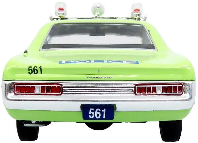 Alt view image 5 of 6 - 1972 AMC Matador Police Car "Cleveland Police Department" Light Green 1/43 Diecast Model by Iconic Replicas